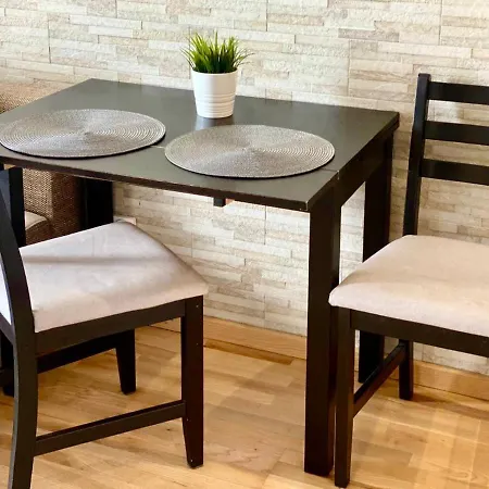 K22 Postepu 10 Aparts * Warszawa