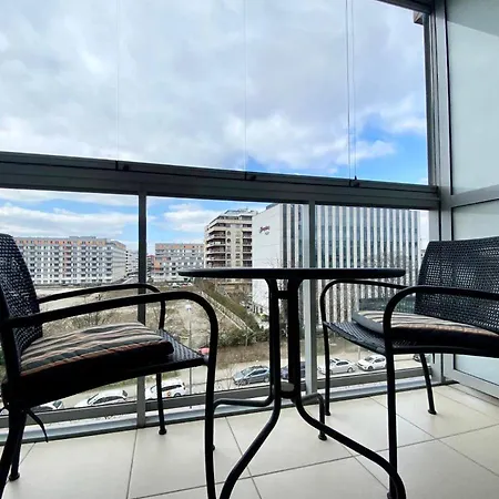 Apartment K22 Postepu 10 Aparts